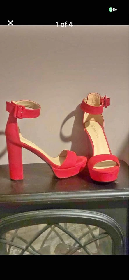 Dream Pairs Red Platform Block Heels Size 9