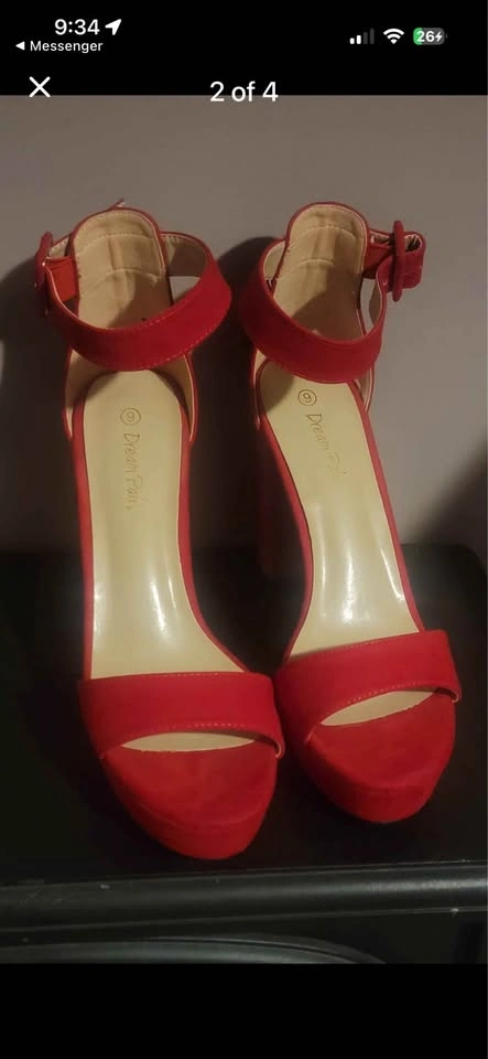 Dream Pairs Red Platform Block Heels Size 9 - photo 2