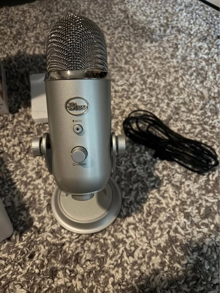 Blue Yeti USB Microphone - photo 2