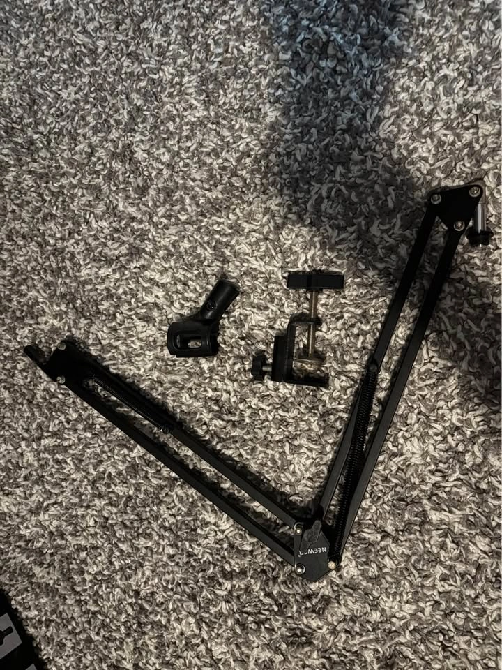 Neewer NW-35 Professional Recording Microphone Stand - photo 2