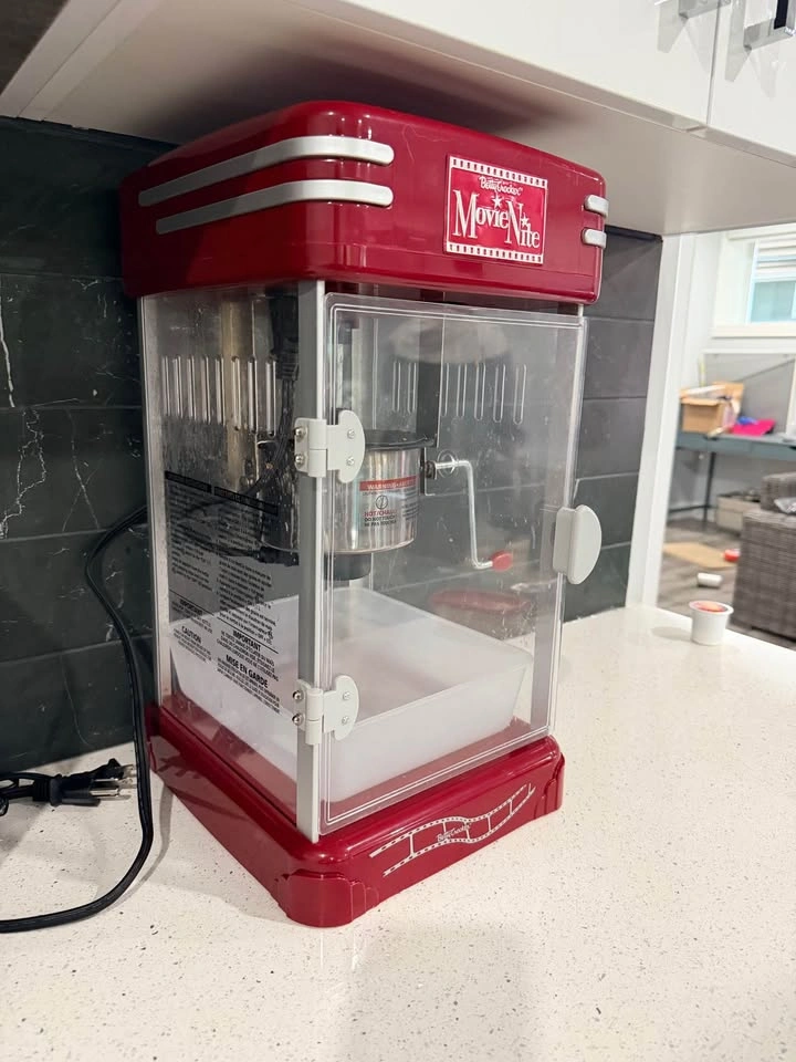 popcorn machine 🍿 - photo 3