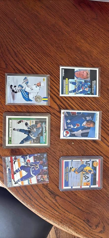 Mats Sundin Rookie Hockey Card Lot - Upper Deck, O-Pee-Chee, Pin