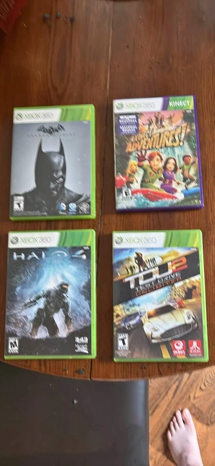 Xbox 360 Game Bundle: Halo 4, Batman, Test Drive, Kinect