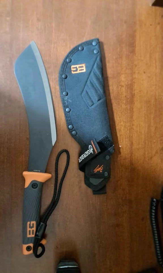 Gerber Bear Grylls Compact Parang Machete - photo 2