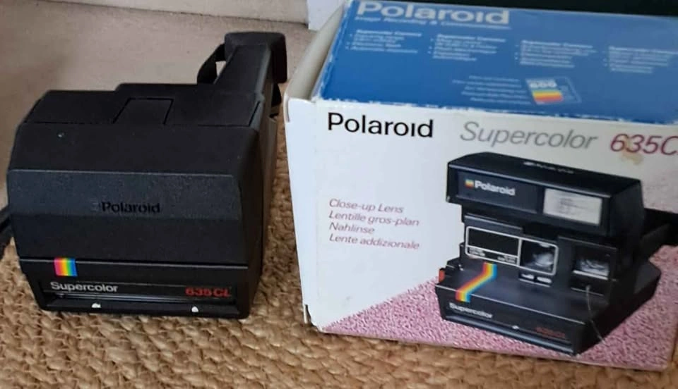 Vintage Polaroid 635 CL Supercolor Camera with Box and Manual - photo 2