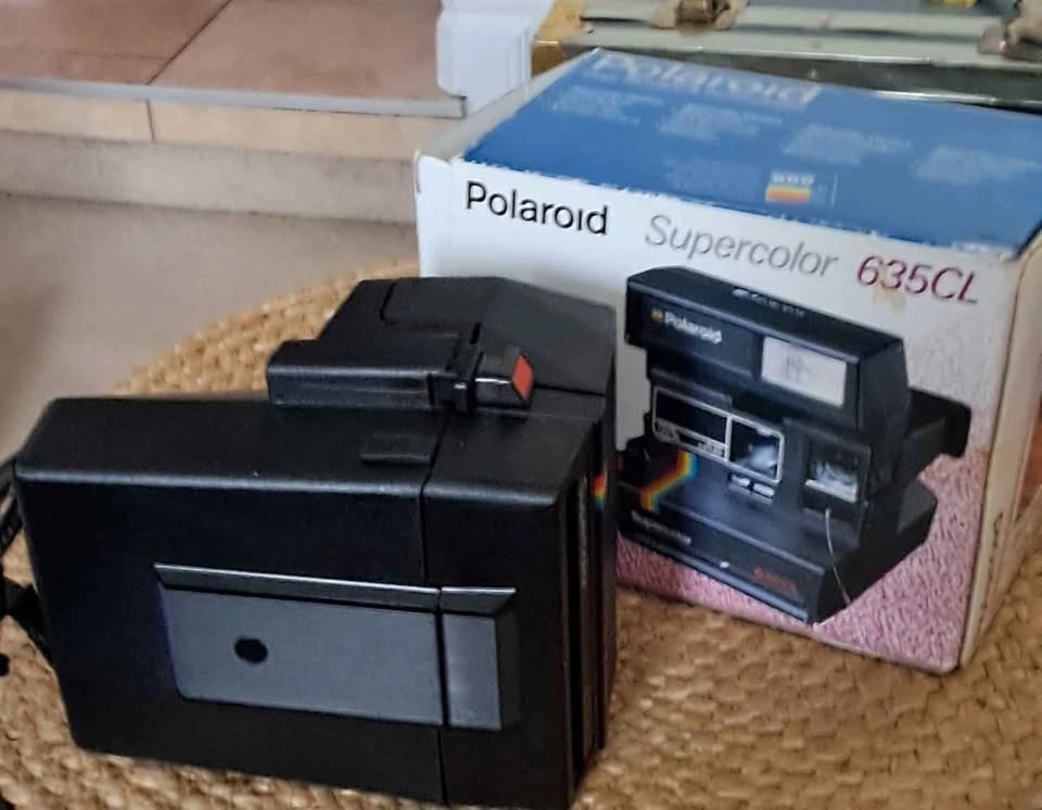 Vintage Polaroid 635 CL Supercolor Camera with Box and Manual - photo 5