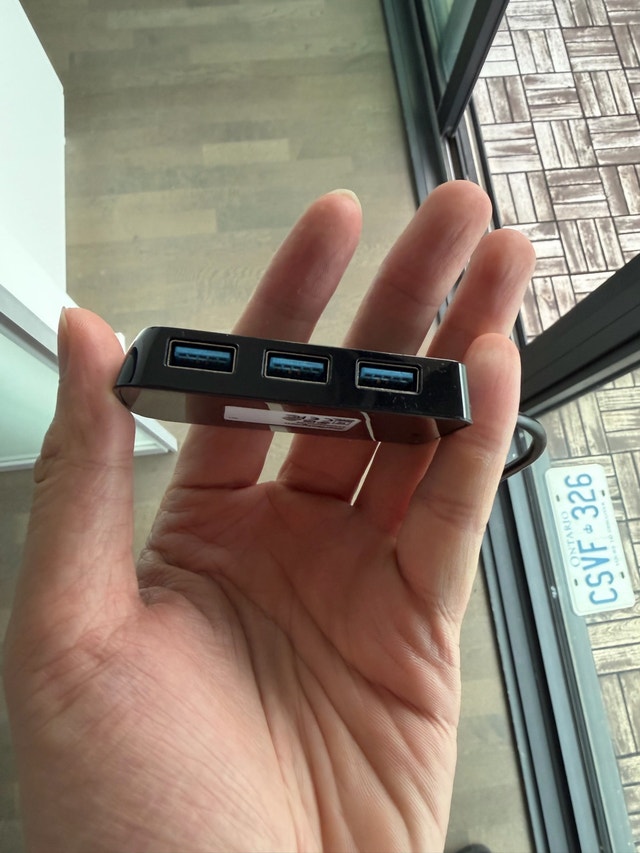 StarTech.com 4-Port USB 3.0 Hub - photo 2