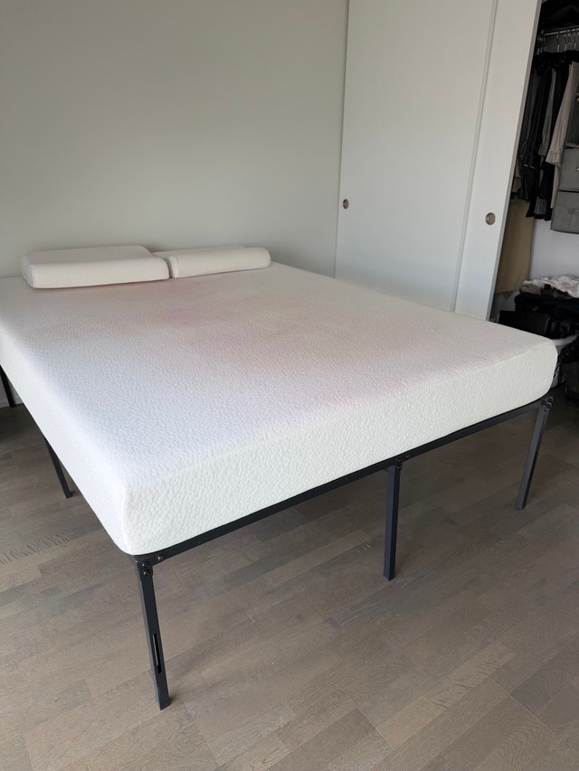 Queen Size Bed Frame with Mattress