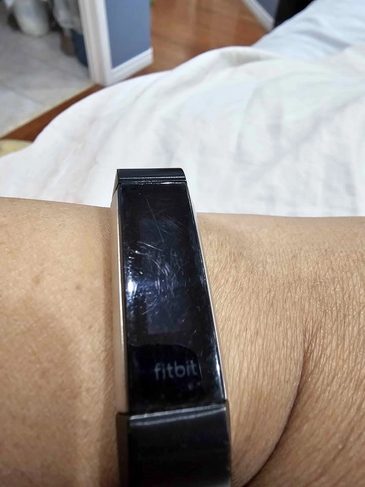 Fitbit Alta HR