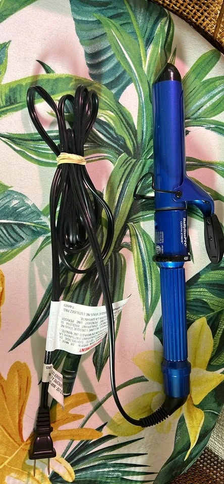 BaBylissPRO Ceramix Xtreme 1-1/4" Curling Iron – Mint Condition