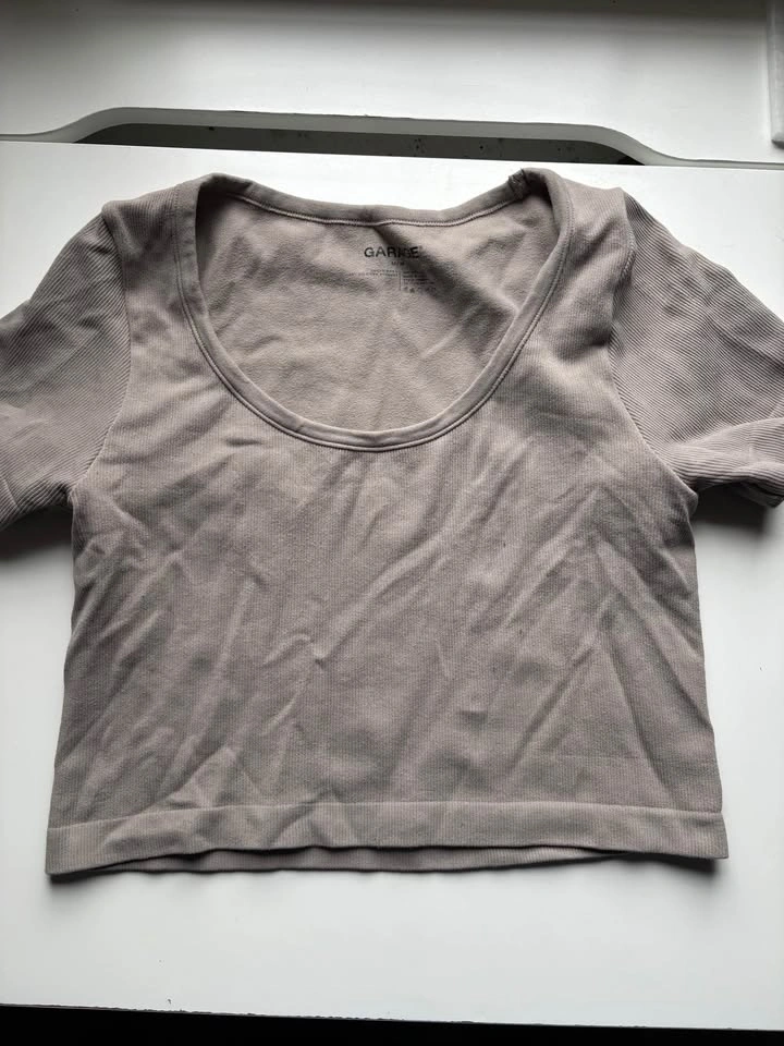 Garage & Zara Crop Tops - photo 4