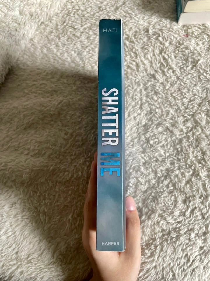 Shatter Me- Tahereh Mafi - photo 2