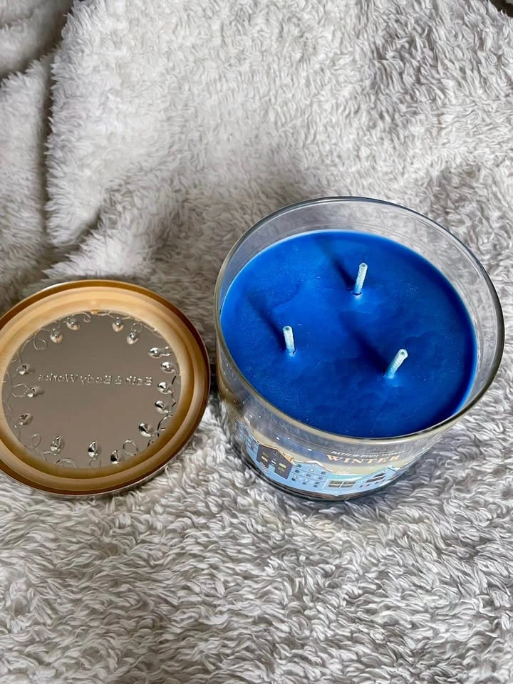 Bath & Body Works Winter 3-Wick Candle - photo 2