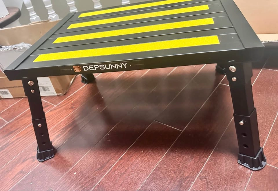 Adjustable Height Aluminum RV Step Stool, 1,000 lb Capacity - photo 2