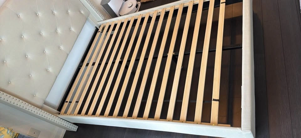 Tufted Wingback Platform Full Bed Frame - photo 2