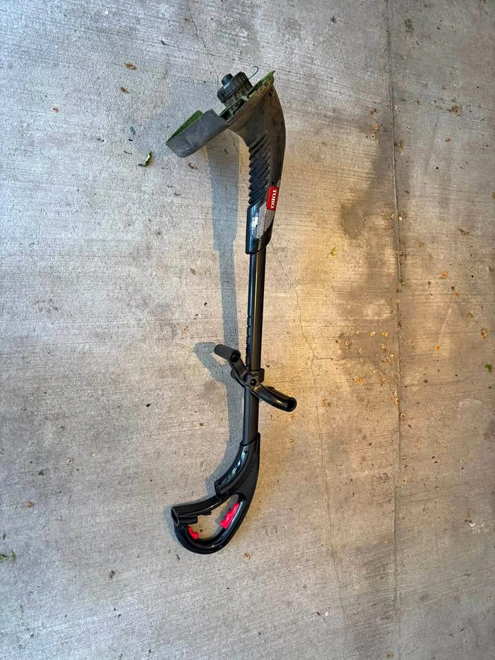 Toro Electric Weed Trimmer / String Trimmer – Works Great