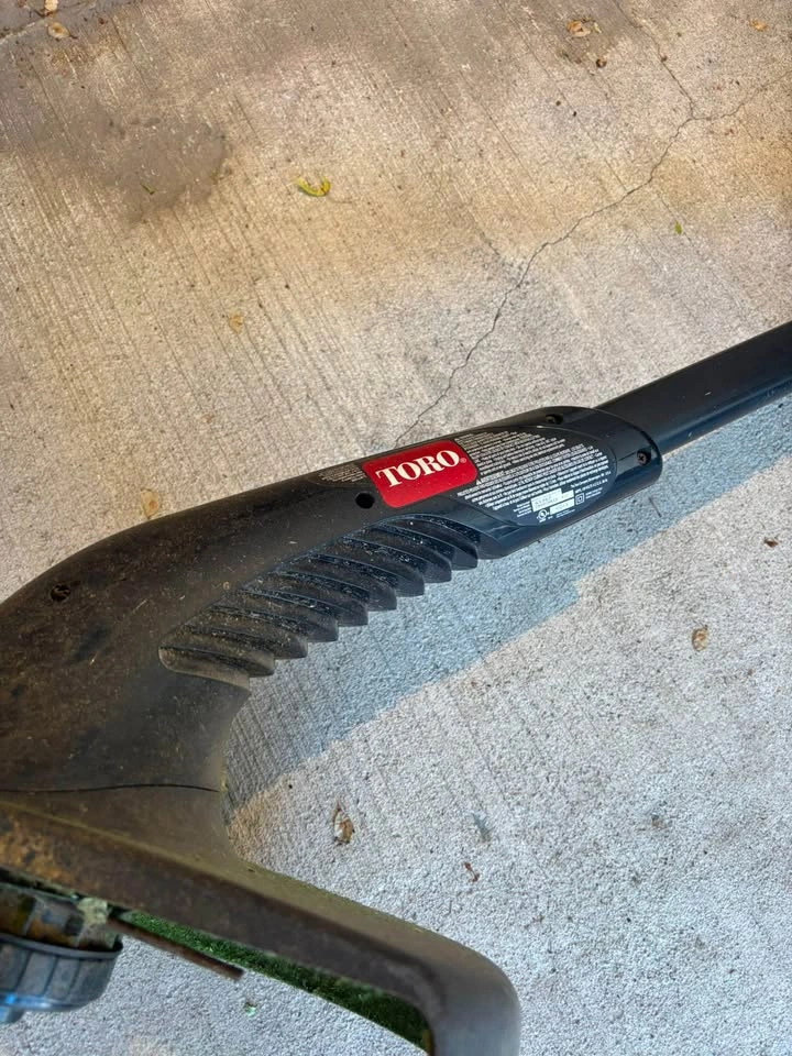 Toro Electric Weed Trimmer / String Trimmer – Works Great - photo 2