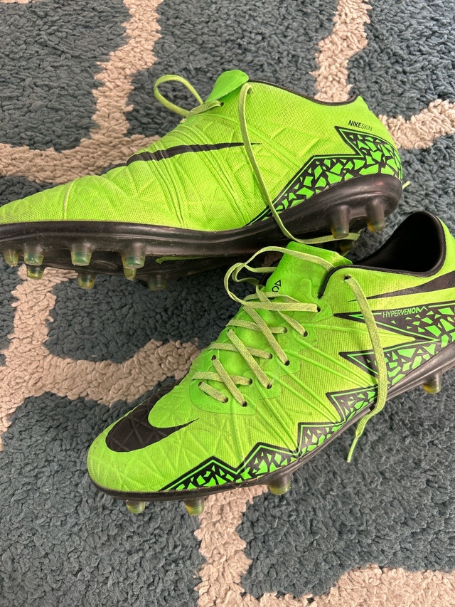 Nike Green Soccer Cleats ACC Size 6.5