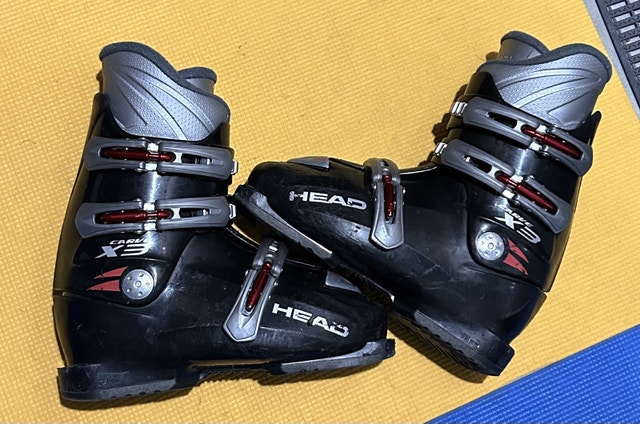Head Carve X3 kids ski boots 281 mm size 5.5