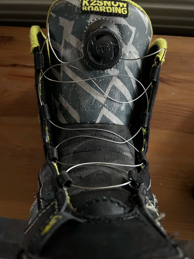K2 Vandal kids snowboard boots size 4 - photo 2