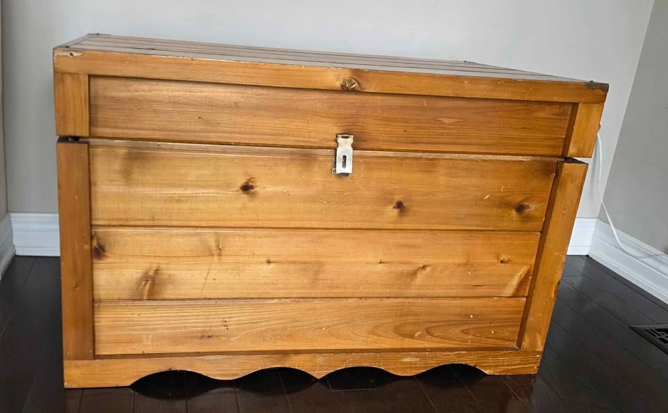 Solid Wood Storage Trunk - photo 2