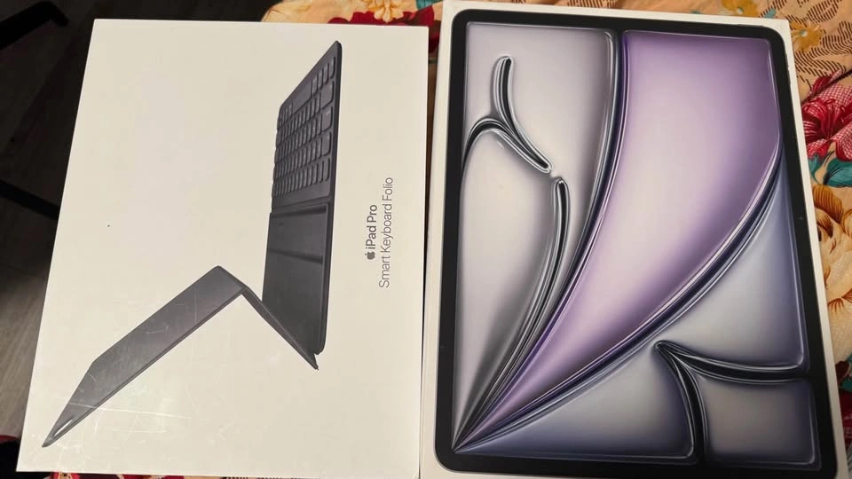 iPad Air 13-inch (M2) 128GB Wi-Fi + Cellular Bundle - photo 5