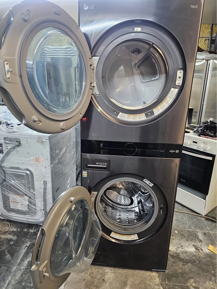 LG Washer and dryer electric 220 volt - photo 2