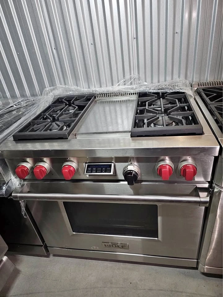 Wolf stove 36 wide Gas LA dual fuel