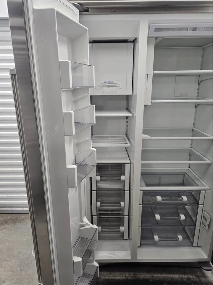 Sub-Zero 42 inch 2014 double door refrigerator - photo 2