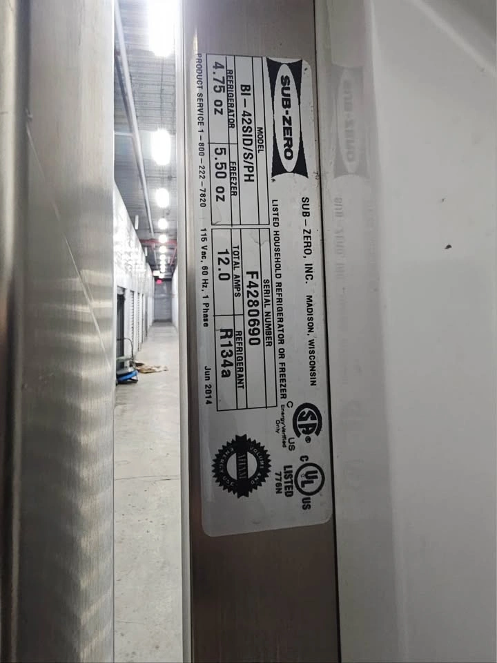 Sub-Zero 42 inch 2014 double door refrigerator - photo 3