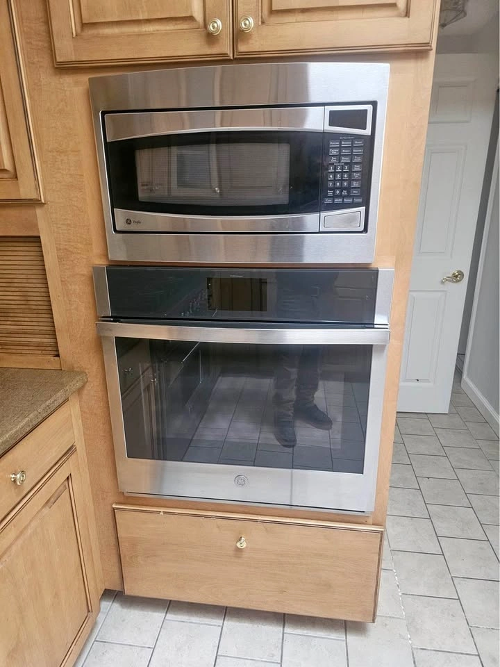 Oven and microwave 30 wide