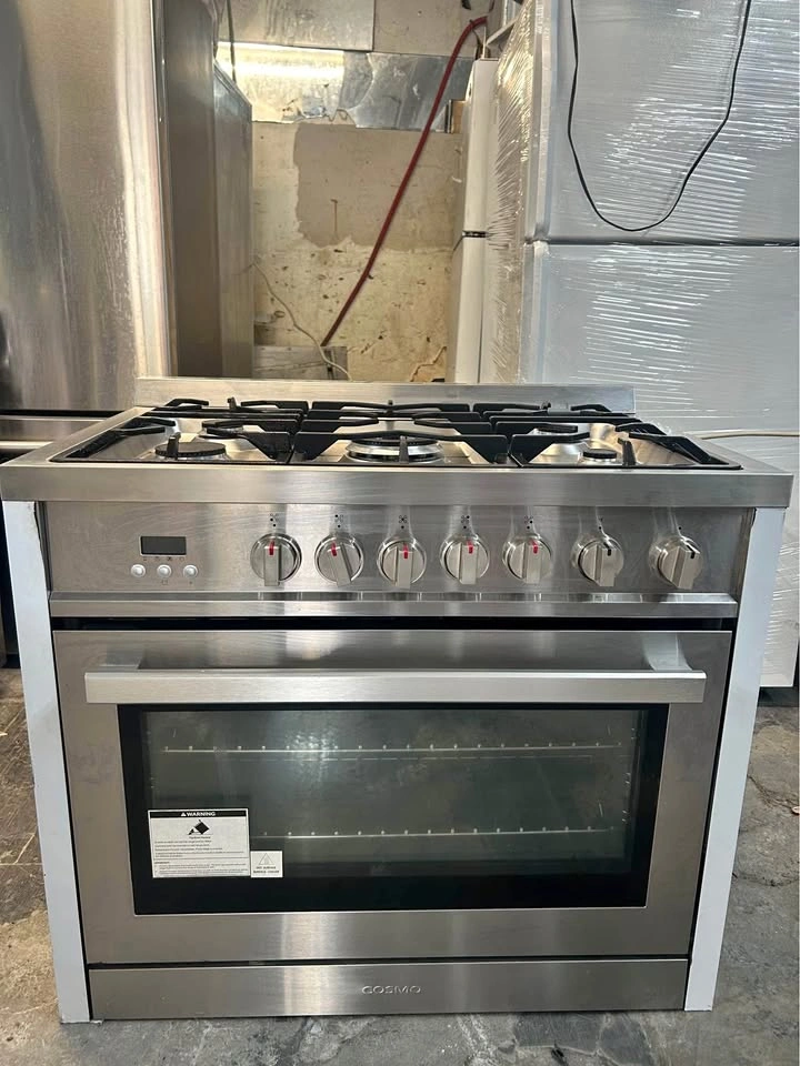 Cosmo brand stove 36 wide silver, 5 burners
