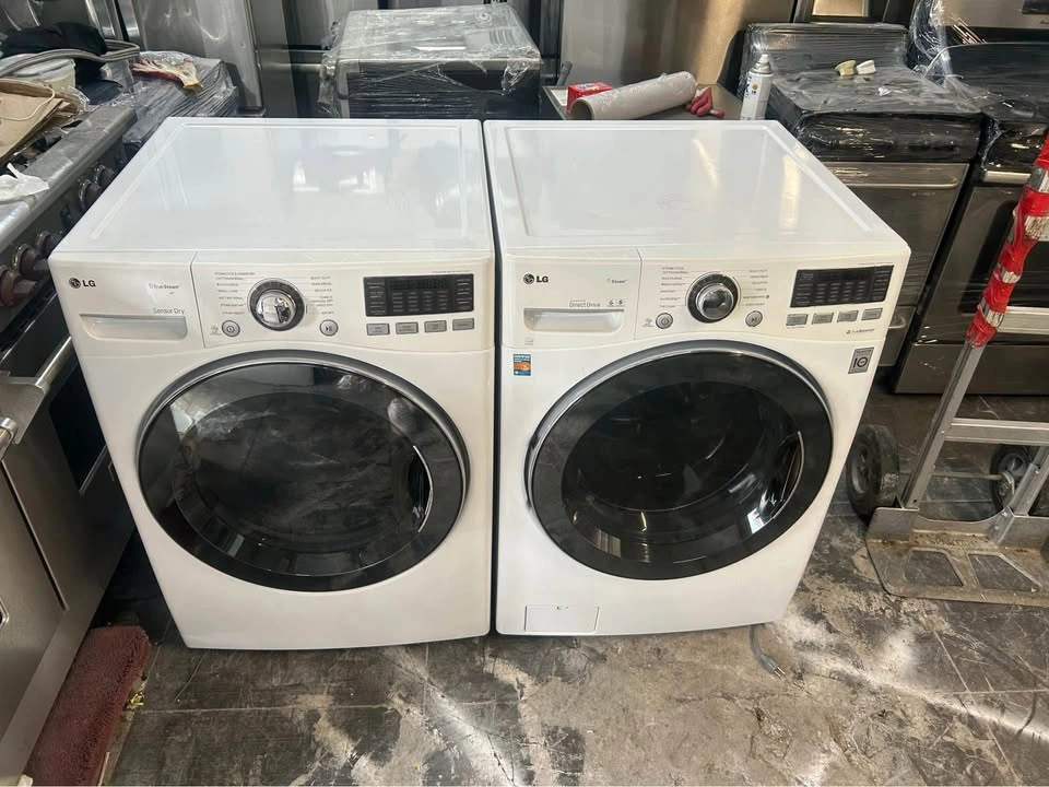 White electric washer and dryer set excellent conditions - photo 2