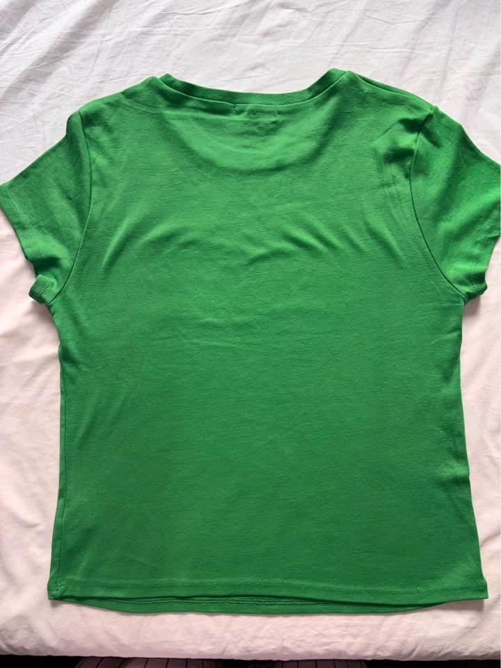 Everyone Loves An Irish Girl Green Graphic Tee - photo 2