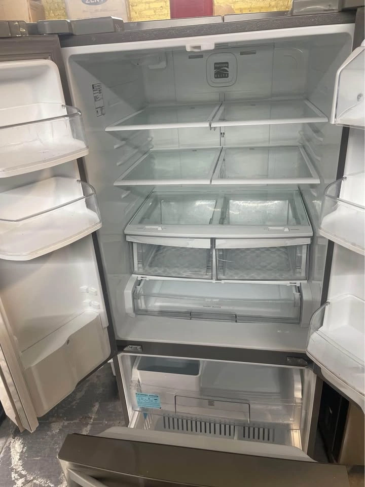 30 wide 3 door fridge Kenmore Silver - photo 2