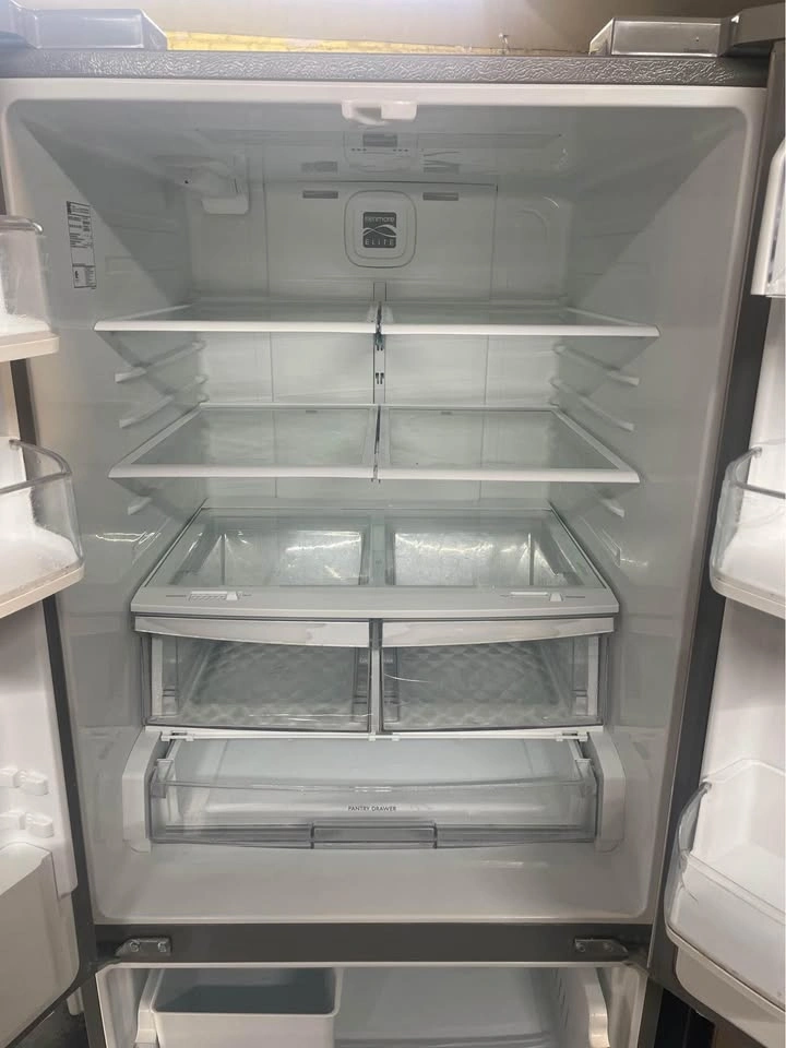 30 wide 3 door fridge Kenmore Silver - photo 3