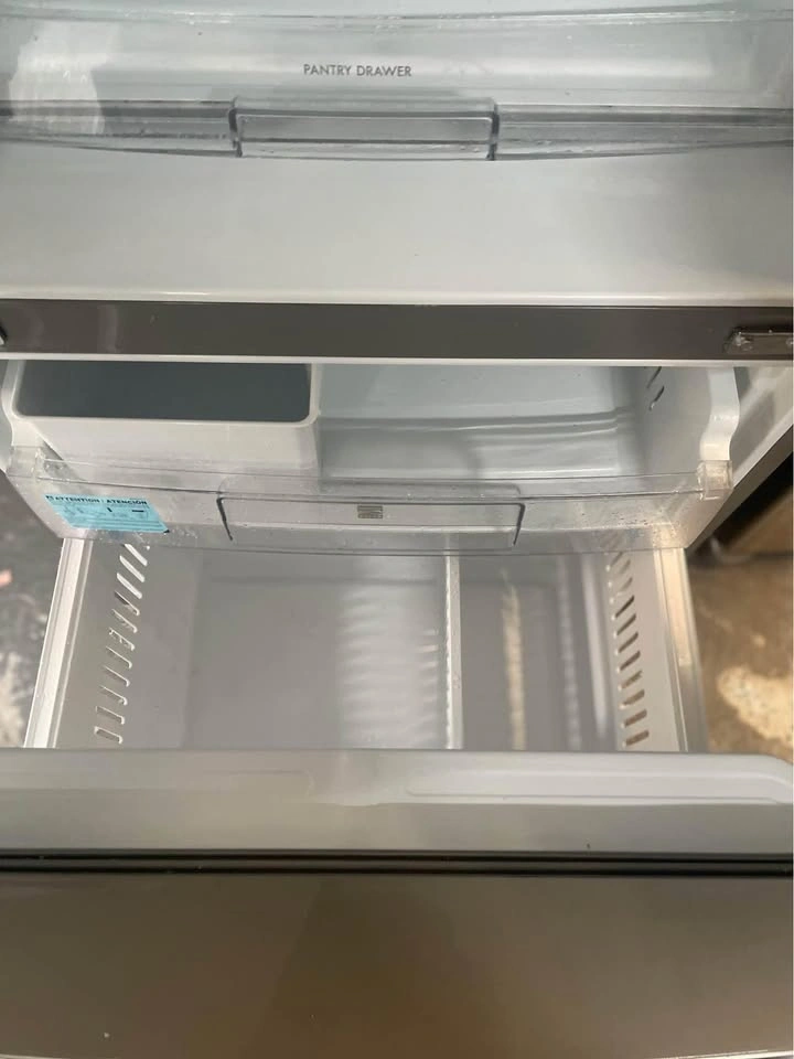 30 wide 3 door fridge Kenmore Silver - photo 4