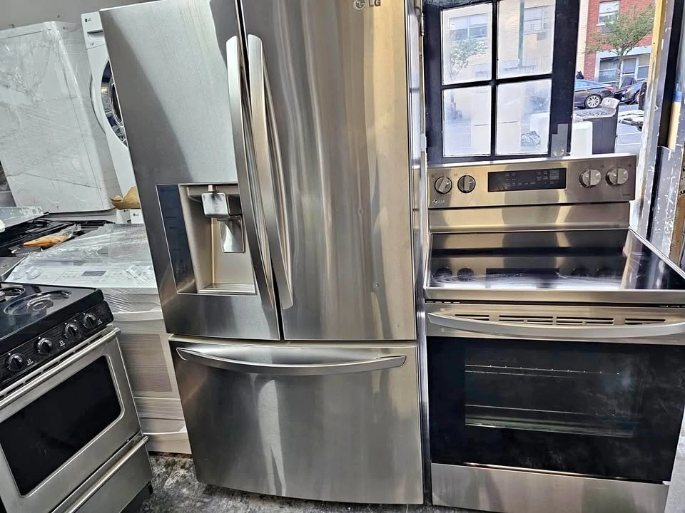 LG Fridge 36" Wide and Samsung Stove 30" Wide Set