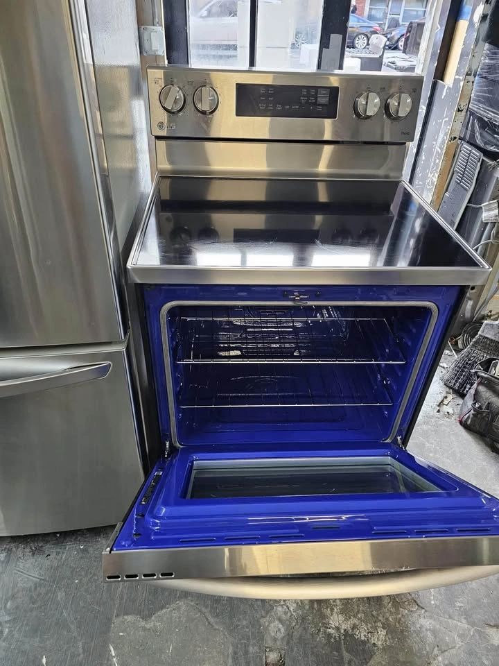 LG Fridge 36" Wide and Samsung Stove 30" Wide Set - photo 2