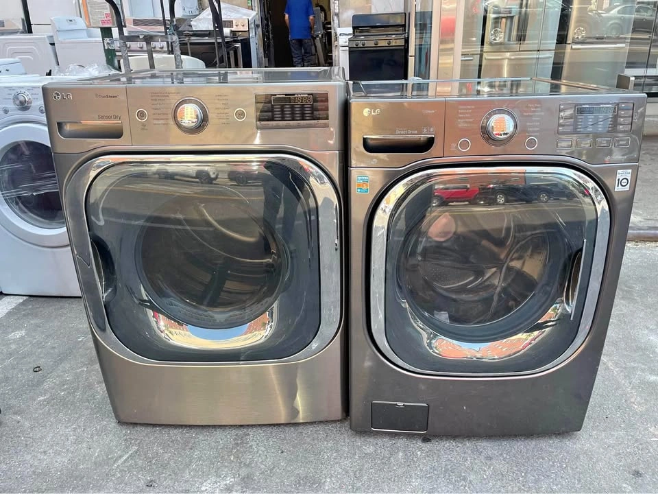 LG 29 wide washer and dryer set