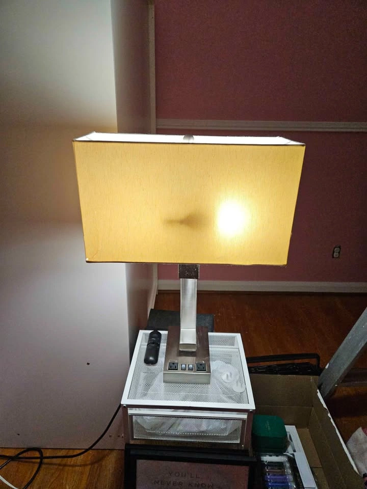 Table lamp - photo 2