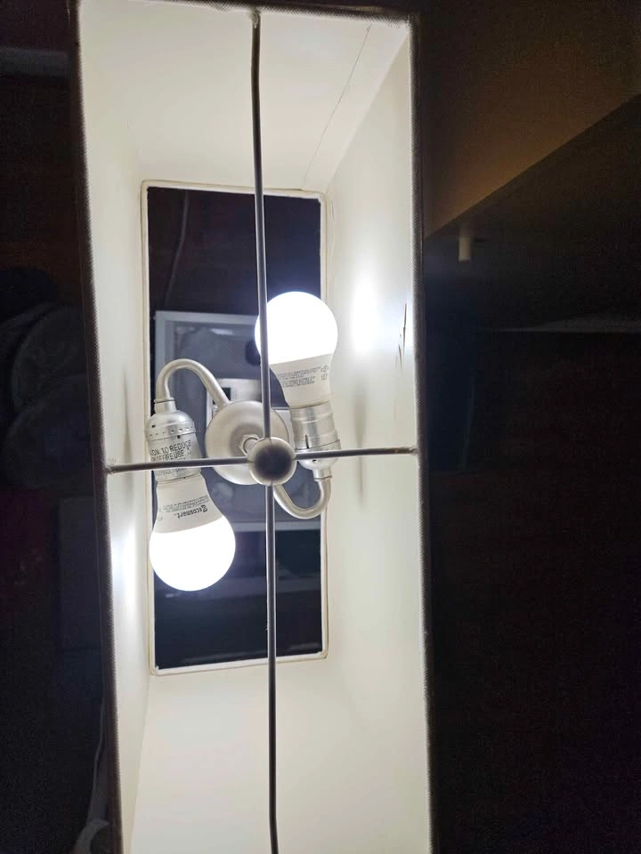 Table lamp - photo 3