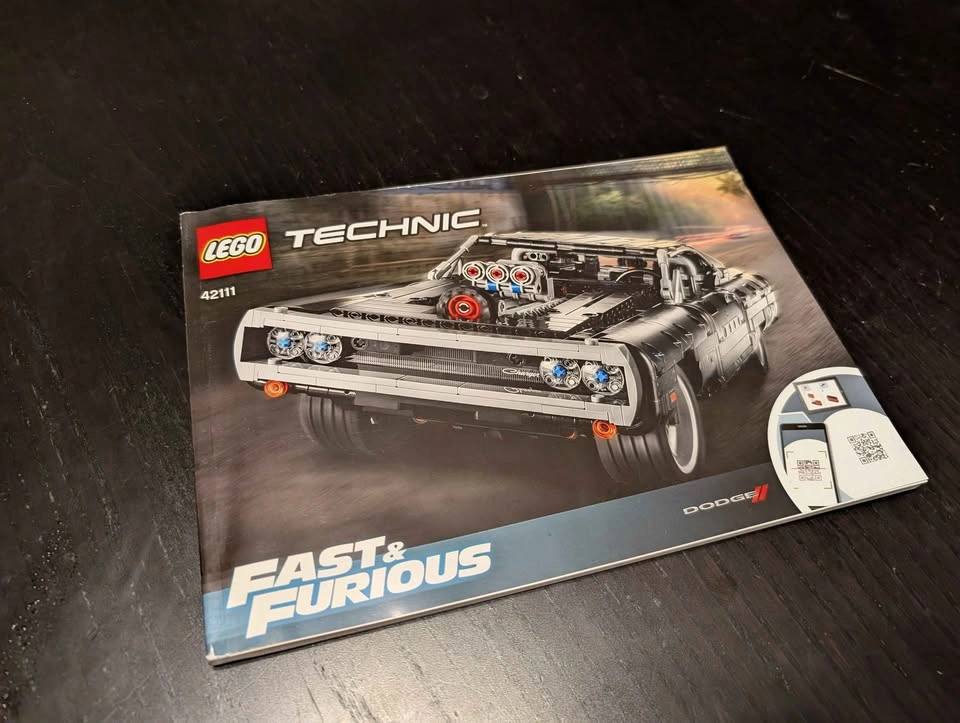 LEGO Technic [42111] Dom's Dodge Charger For Sale - photo 4