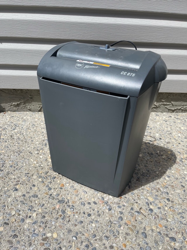 Paper shredder