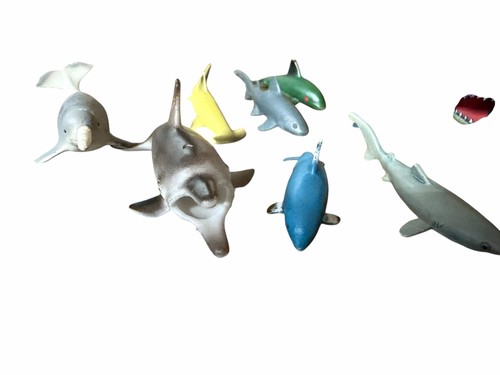 Lot of 9 Plastic Shark Toy Figures Ocean Animals Sea Life - photo 2