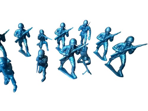 Vintage 11MPC Army Men Metallic Blue 2" Plastic Toy WWII Soldier - photo 3