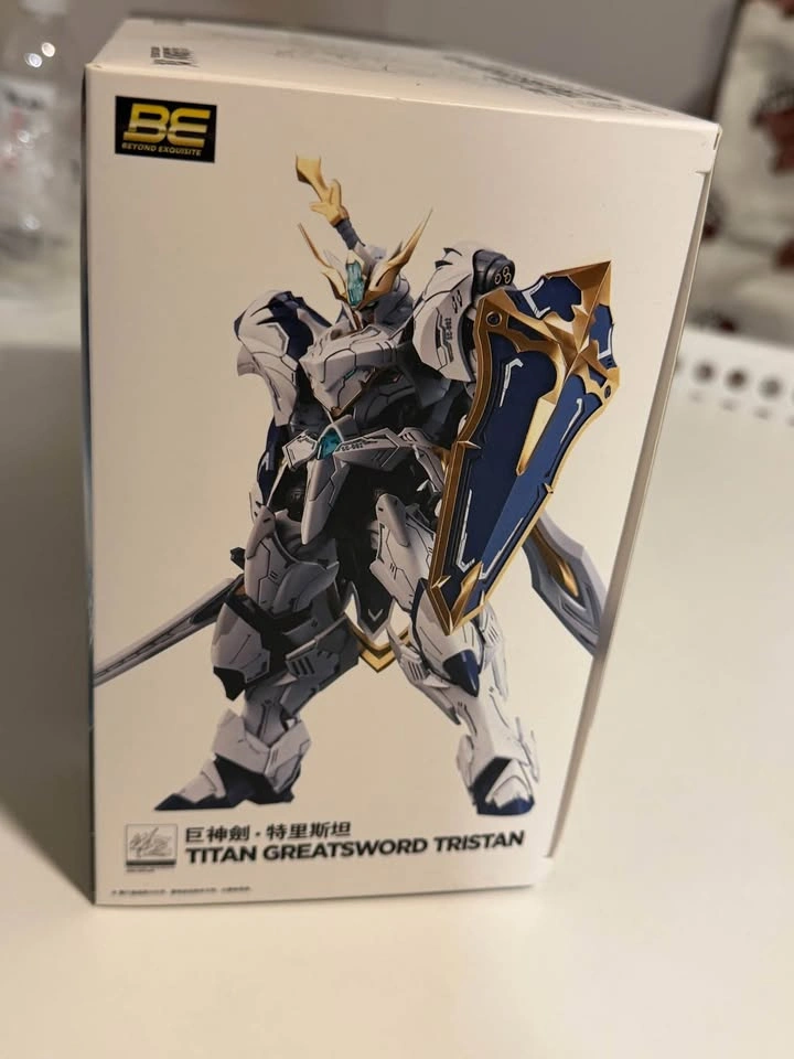 SNAA Titan Greatsword Tristan 1/144 (Gundam) - photo 2