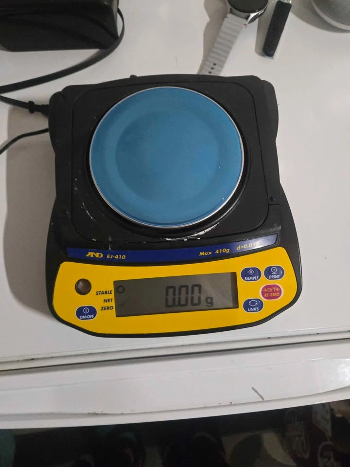 A&D EJ-410 precision digital scale - photo 2