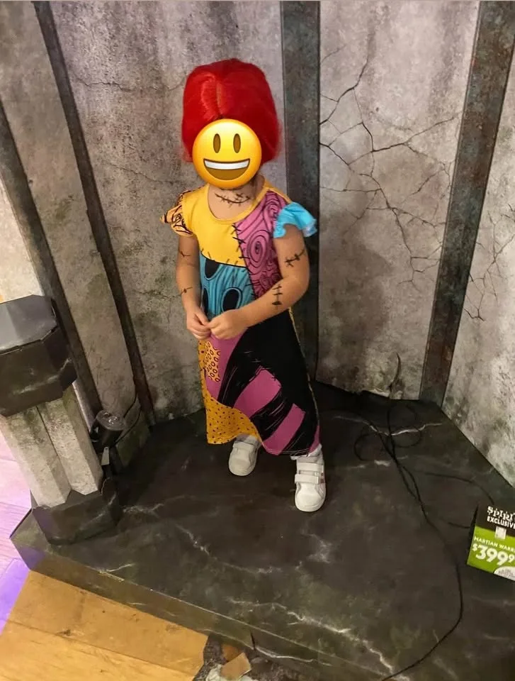 Sally The Nightmare Before Christmas Costume 3-4 Yrs +Wig image indicator(4)