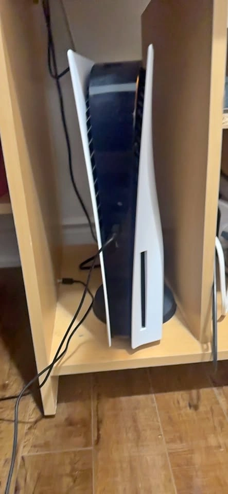 PlayStation 5 Console(with box and cables)